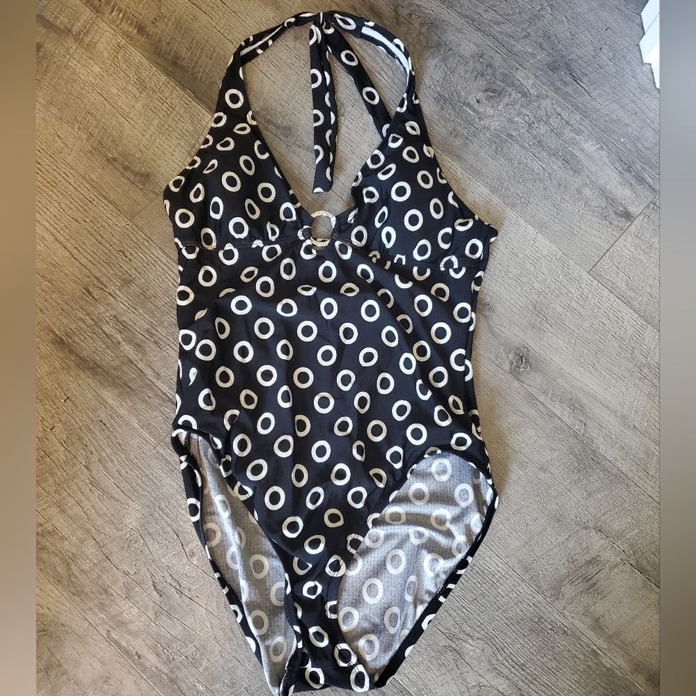 Black and white speedo swimsuit